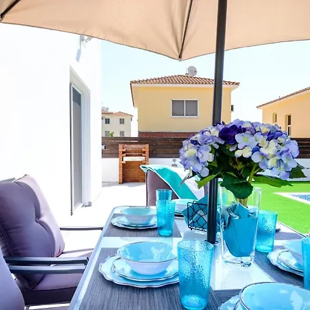 Voroklini With Pool * ラルナカ